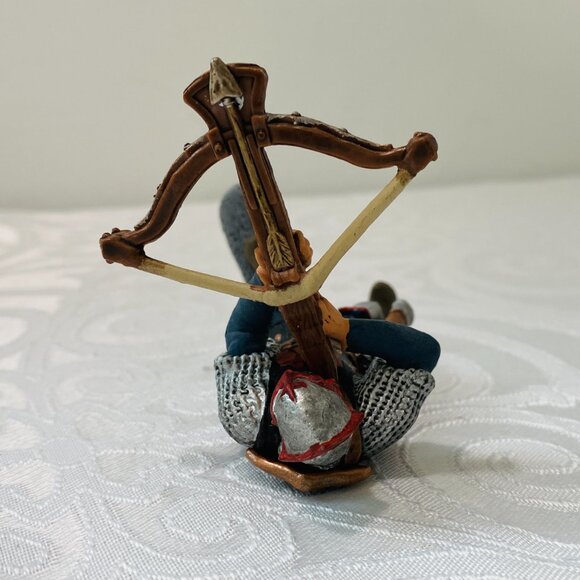 SCHLEICH 70104 RED DRAGON KNIGHT with Crossbow 4" World of History Figure EUC - Picture 5 of 6